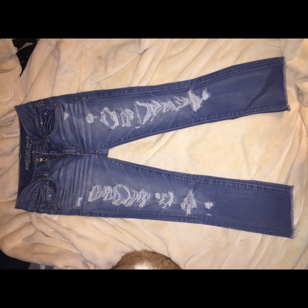 American Eagle Distressed Jeans